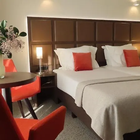 Hotel Adagio 3*